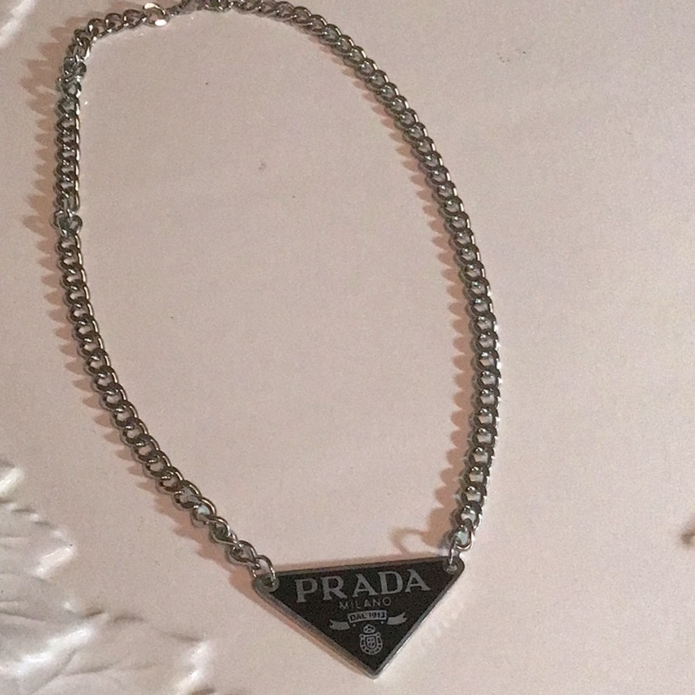 Sweet statement necklace.